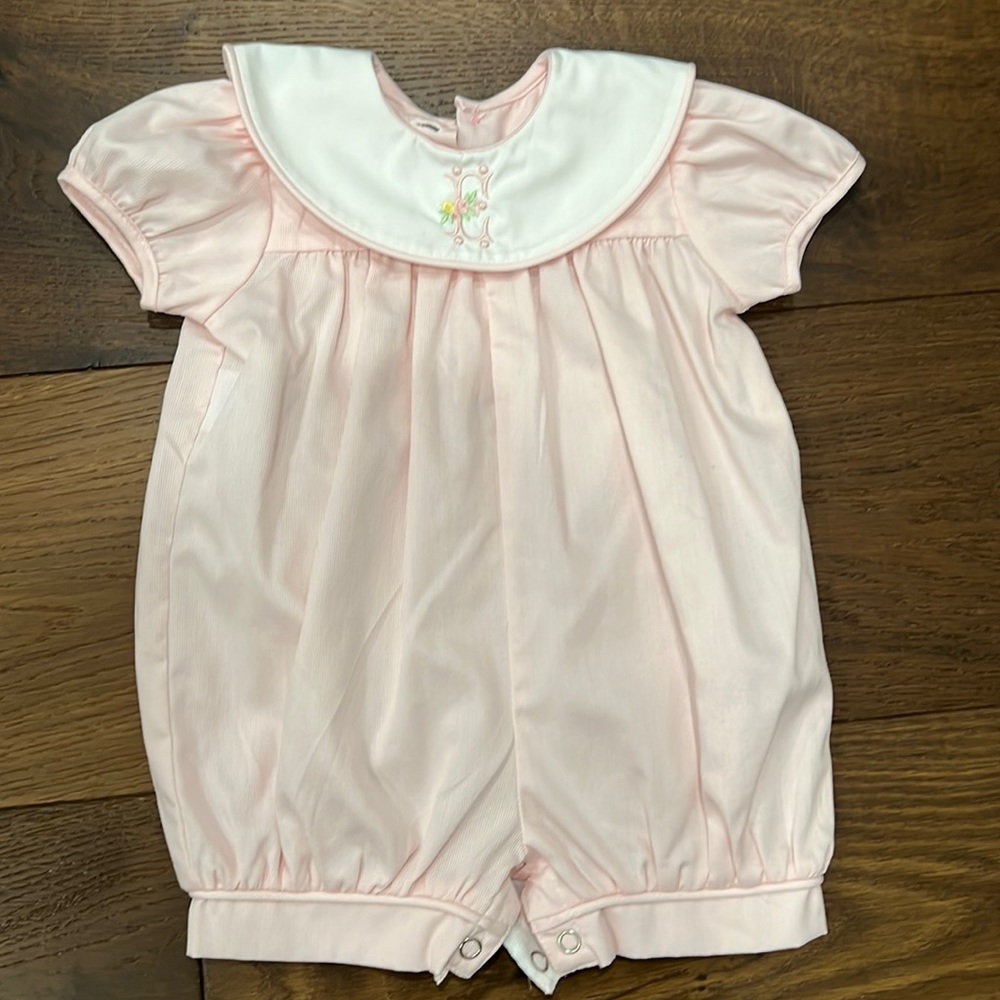 Girl initial “E” romper